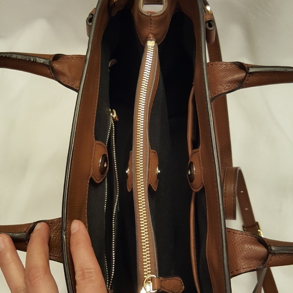 Burberry Tan Medium Banner Leather Tote Bag - Picture 4 of 8